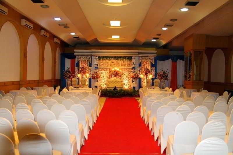 Grand Inna Medan Buitenkant foto