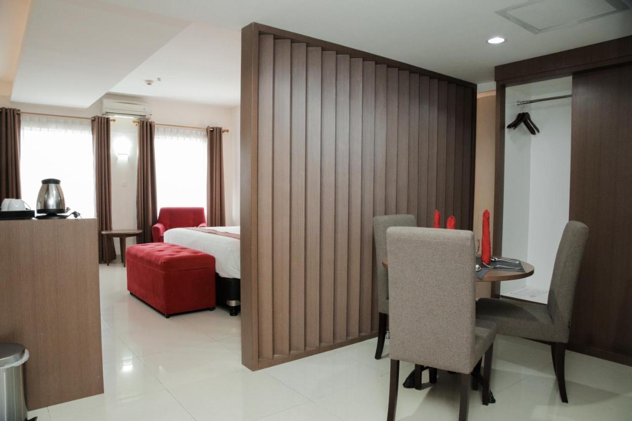Grand Inna Medan Buitenkant foto